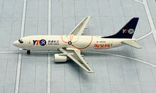 Load image into Gallery viewer, JC Wings 1/400 YTO Airlines Boeing 737-300SF B-2505
