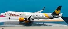 Load image into Gallery viewer, JC Wings 1/400 Vietjet Air Airbus A321 VN-A542
