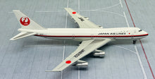 Load image into Gallery viewer, Jet Model 1/400 JAL Japan Air Lines Boeing 747-100 JA8102

