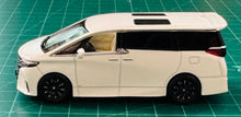 Load image into Gallery viewer, Masdi 1/64 Toyota Alphard white
