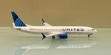 Load image into Gallery viewer, NG models 1/400 United Airlines Boeing 737 Max 9 N27520 Blue Evolution 89012
