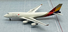 Load image into Gallery viewer, NG models Lite 1/400 Asiana Airlines Cargo Boeing 747-400BDSF HL7620 AAR010
