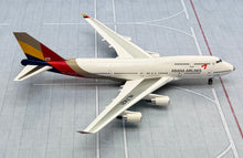 Load image into Gallery viewer, NG models Lite 1/400 Asiana Airlines Boeing 747-400 HL7421 grey nose AAR009
