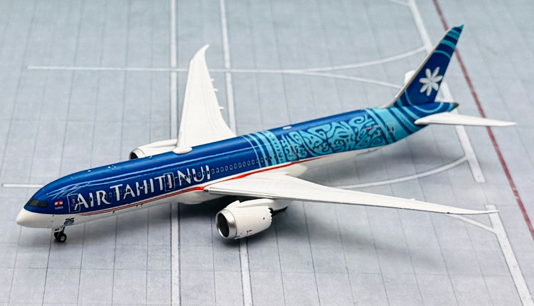 NG models 1/400 Air Tahiti Nui Boeing 787-9 F-ONUI 55131