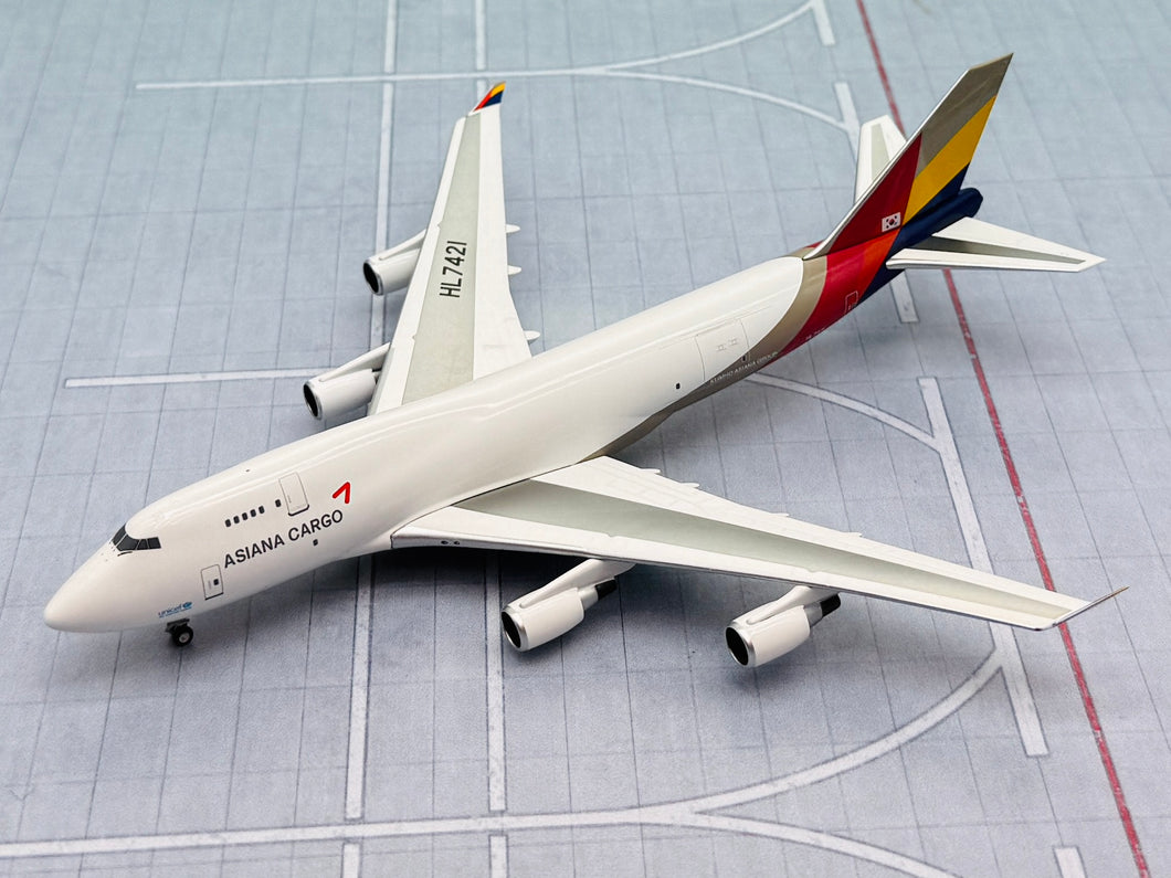 NG models Lite 1/400 Asiana Airlines Boeing 747-400 HL7421 AAR008