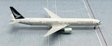 Load image into Gallery viewer, NG models 1/400 Cathay Pacific Boeing 777-300ER B-HNK 73071
