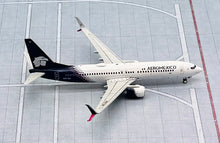 Load image into Gallery viewer, Gemini Jets 1/400 Aeromexico Boeing 737-800 N957AM
