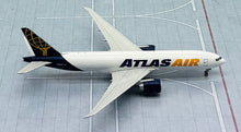 Load image into Gallery viewer, Gemini Jets 1/400 Atlas Air Boeing 777-200LRF N703GT
