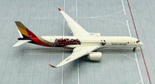 Load image into Gallery viewer, JC Wings 1/400 Asiana Airlines Airbus A350-900 XWB Fly Korea HL8381 flaps down
