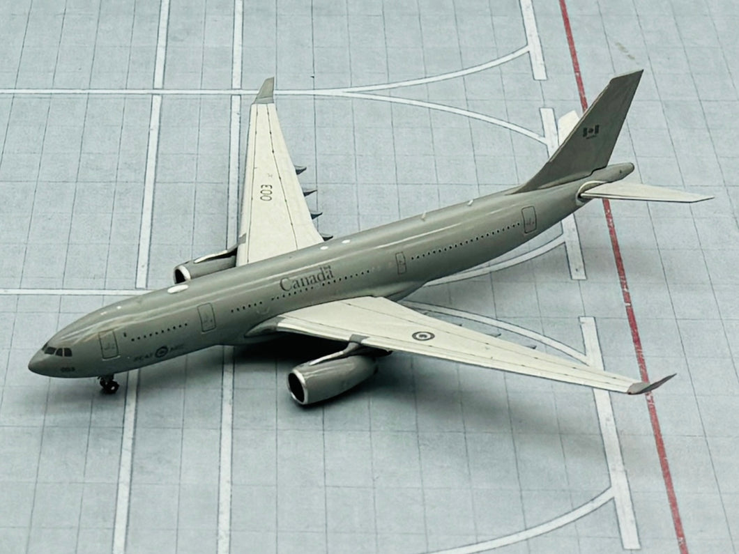 JC Wings 1/400 Royal Canadian Air Force Airbus CC-330 Husky A330 MRTT 330003