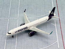 Load image into Gallery viewer, JC Wings 1/400 HK Express Airbus A321neo B-KKA
