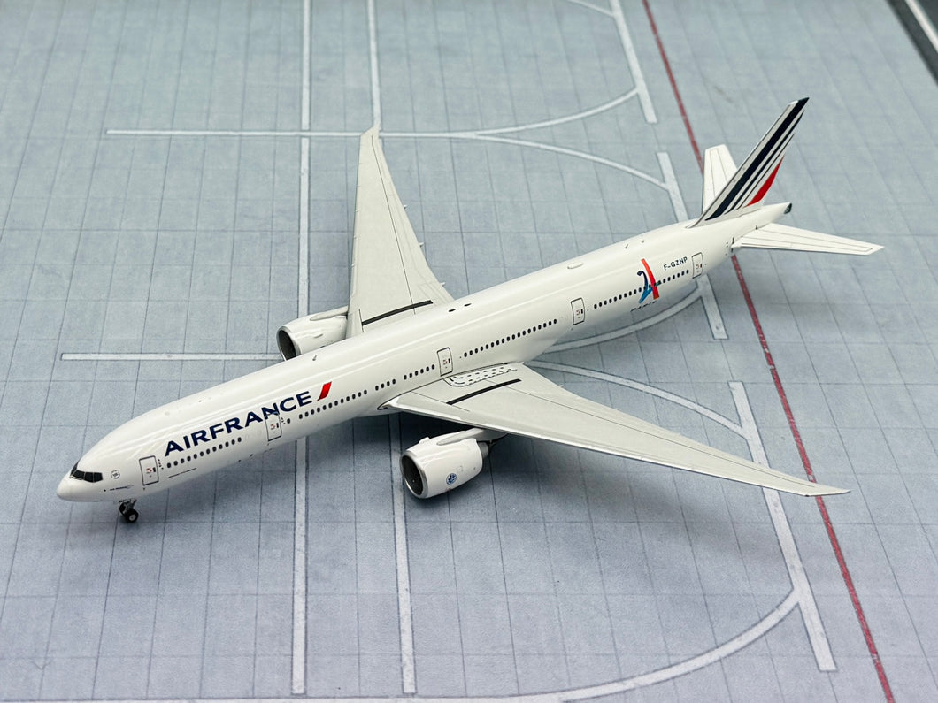 NG models 1/400 Air France Boeing 777-300ER F-GZNP Paris JO 2024 73050