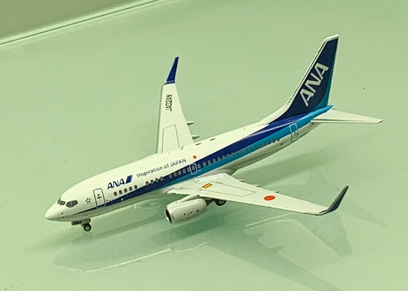 NG models 1/400 ANA All Nippon Airways Boeing 737-700 JA02AN 77025