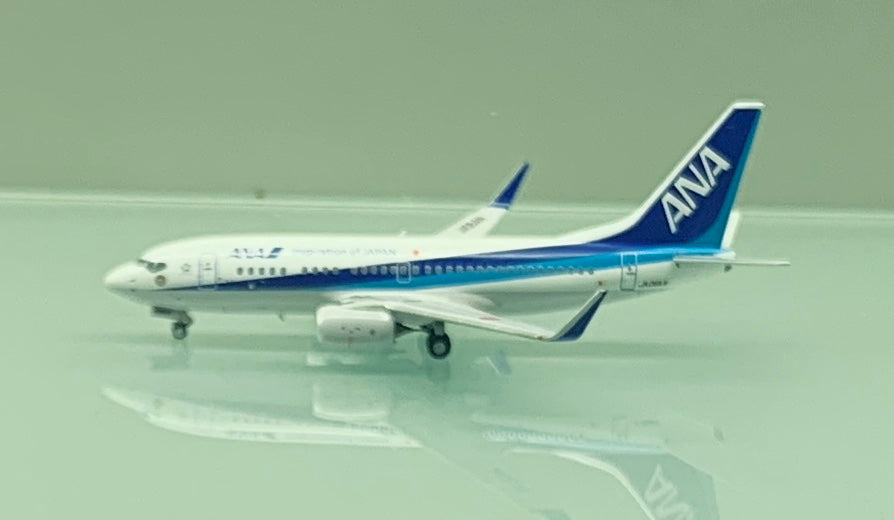 NG models 1/400 ANA All Nippon Airways Boeing 737-700 JA06AN 77026  retirement