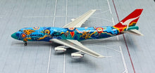 Load image into Gallery viewer, HX Models 1/400 Qantas Airways Boeing 747-400 Nalanji Dreaming VH-EBU B606501
