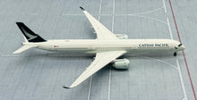 Load image into Gallery viewer, JC Wings 1/400 Cathay Pacific Airbus A350-1000XWB B-LXN
