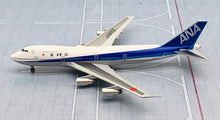 Load image into Gallery viewer, Big Bird by JC Wings 1/400 ANA All Nippon Airways Boeing 747-100SR JA8152
