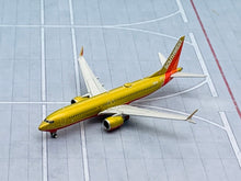 Load image into Gallery viewer, Gemini Jets 1/400 Southwest Airlines Boeing 737 Max 8 N871HK
