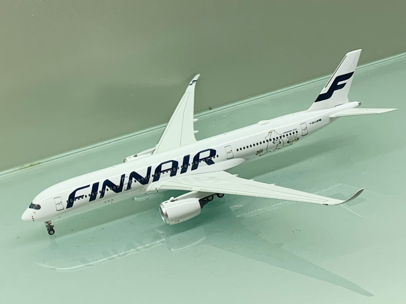 NG models 1/400 Finnair Airbus A350-900 OH-LWP Moonin 39046