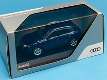Load image into Gallery viewer, i-Scale 1/43 Audi Q5 in Navarra Blue
