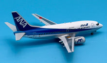Load image into Gallery viewer, JC Wings 1/200 All Nippon Airways Boeing 737-500 JA8195
