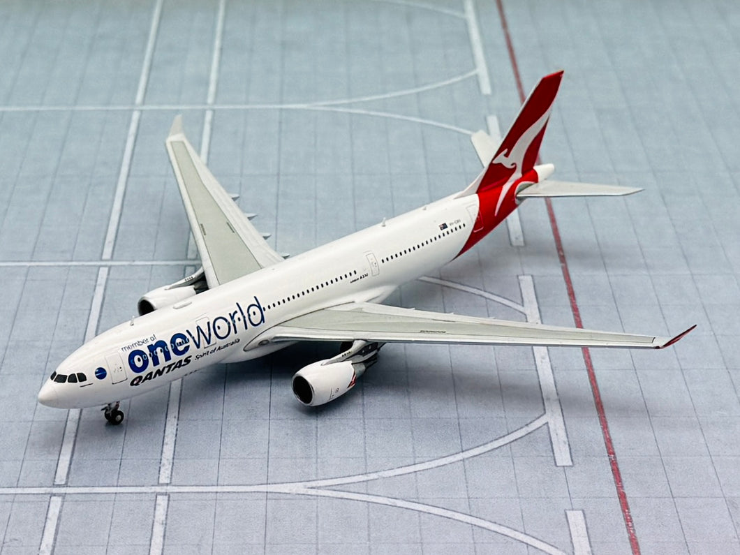 JC Wings 1/400 Qantas Airways Airbus A330-200 OneWorld VH-EBV