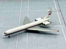 Load image into Gallery viewer, JC Wings 1/400 Air Koryo Ilyushin Il-62M P-881
