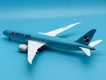 Load image into Gallery viewer, JC Wings 1/200 Korean Air Boeing 787-9 HL8345

