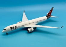 Load image into Gallery viewer, JC Wings 1/200 Fiji Airways Airbus A350-900 DQ-FAJ
