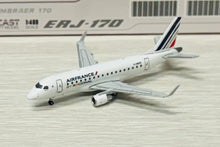 Load image into Gallery viewer, JC Wings 1/400 Air France Regional Embraer ERJ-170LR F-HBXN
