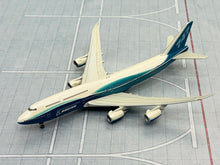 Load image into Gallery viewer, Hogan Wings 1/500 Boeing 747-8 House Colour
