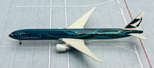 Load image into Gallery viewer, Hogan Wings / Herpa Wings 1/500 Cathay Pacific Boeing 777-300ER B-KPF Asia's World City
