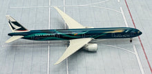 Load image into Gallery viewer, Hogan Wings / Herpa Wings 1/500 Cathay Pacific Boeing 777-300ER B-KPF Asia's World City
