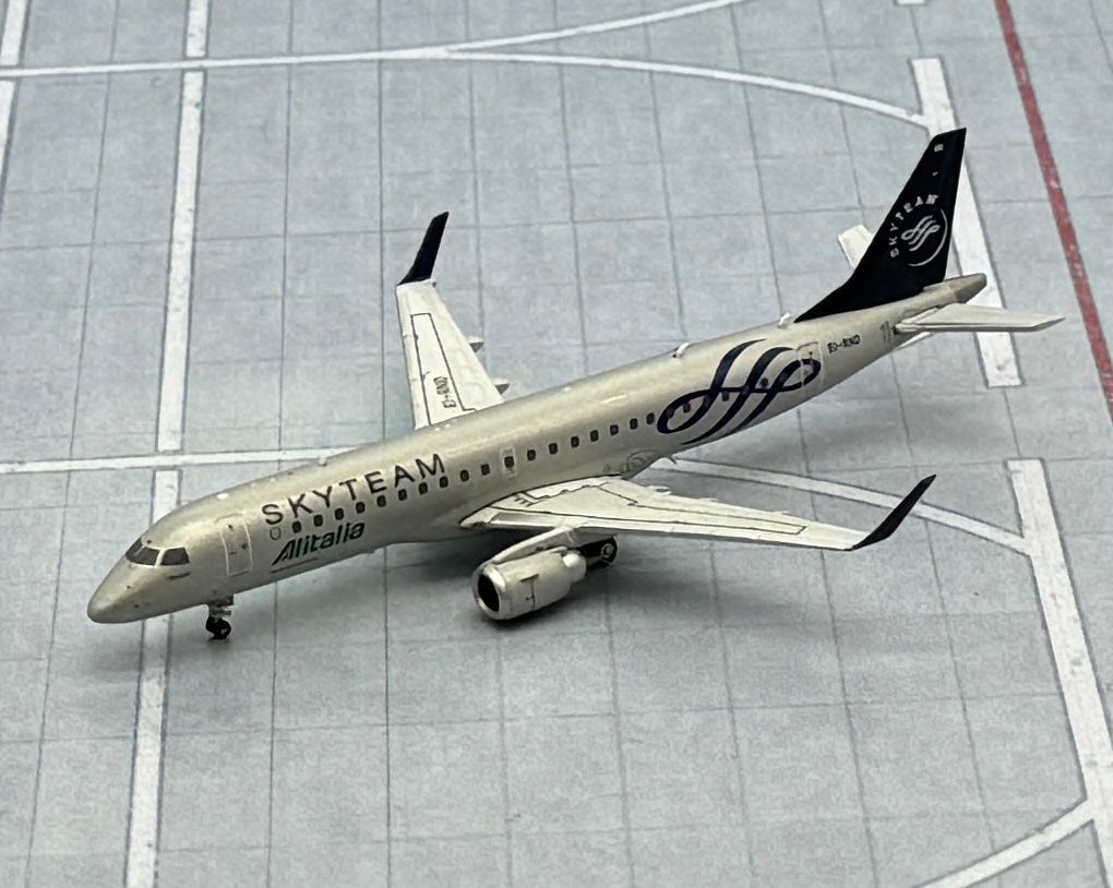JC Wings 1/400 Alitalia Cityliners Embraer ERJ-190SET Skyteam EI-RND
