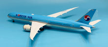 Load image into Gallery viewer, SQ Wings 1/200 Korean Air Boeing 787-10 HL8536 L2045
