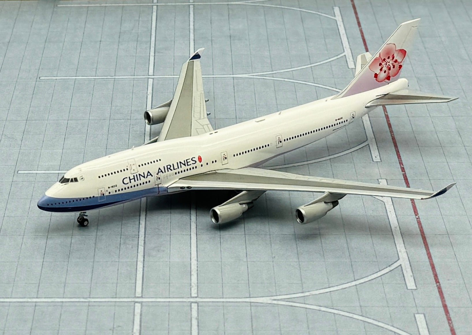 1/400 jc wings B747-400 中華航空 1/400 jc wings B747-400 中華航空 1:200 JC Wings China