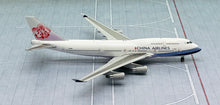 Load image into Gallery viewer, JC Wings 1/400 China Airlines Boeing 747-400 B-18212
