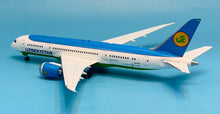 Load image into Gallery viewer, SQ Wings 1/200 Uzbekistan Airways Boeing 787-8 UK78701 L2034

