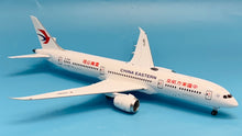Load image into Gallery viewer, SQ Wings 1/200 China Eastern Boeing 787-9 B-208P L2014
