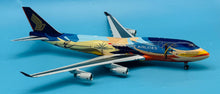 Load image into Gallery viewer, SQ Wings 1/200 Singapore Airlines Boeing 747-400 9V-SPL Tropical L2002
