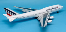 Load image into Gallery viewer, SQ Wings 1/200 Air France Boeing 747-400 F-GITD Flaps down L2071FD
