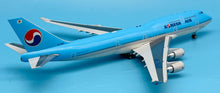 Load image into Gallery viewer, SQ Wings 1/200 Korean Air Boeing 747-400 HL7488 L2068
