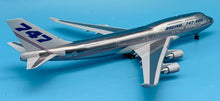 Load image into Gallery viewer, SQ Wings 1/200 Boeing Company 747-400 House Colour Full Polished body N401PW L2131
