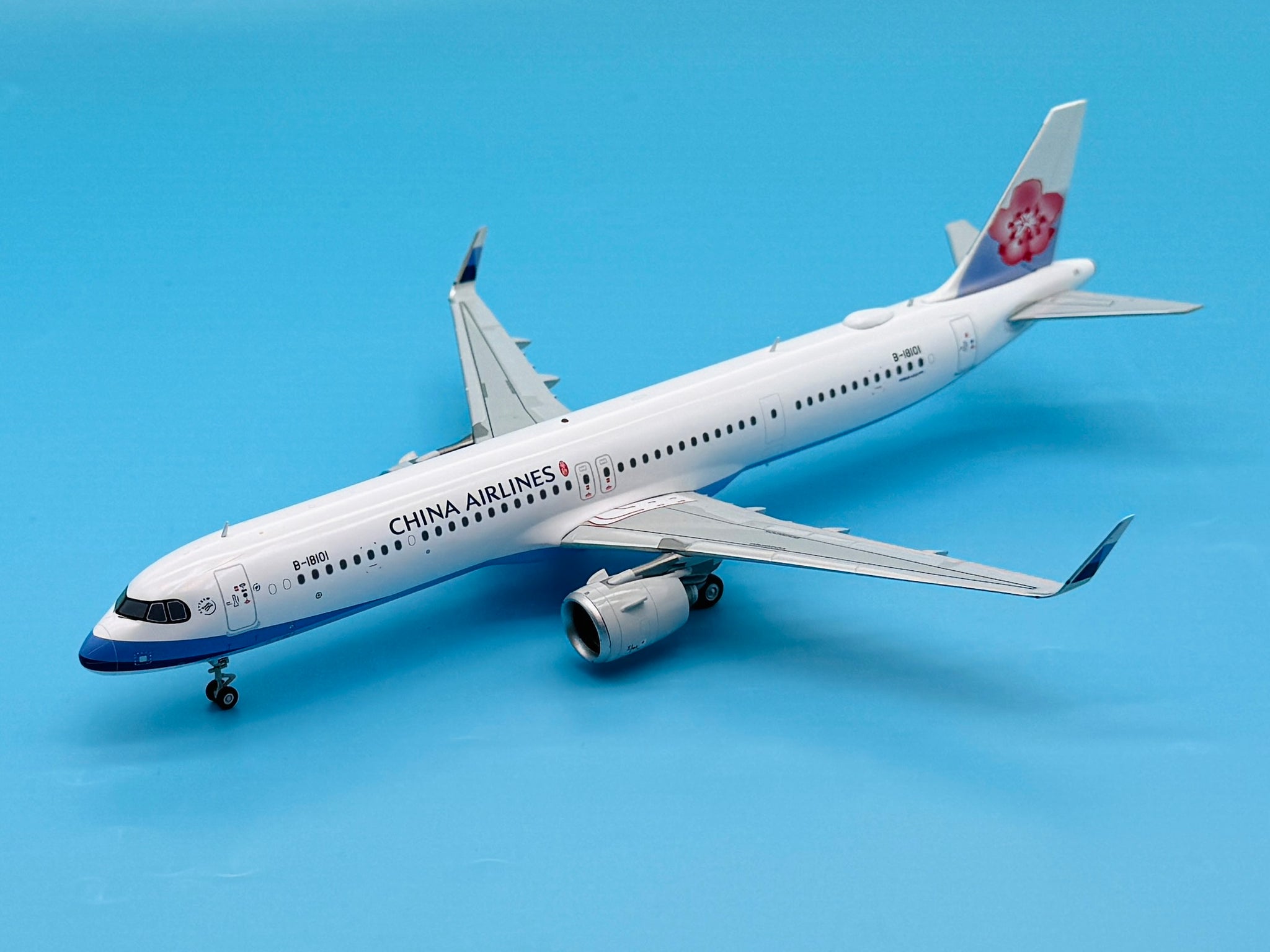 China Airlines A321neo Reg: B-18101 Scale 1:200 Diecast JC