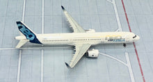 Load image into Gallery viewer, HYJL Wings 1/400 Airbus A321-271 House Colour neo D-AVXA
