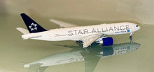 Load image into Gallery viewer, Gemini Jets 1/400 United Airlines Boeing 777-200ER N77022 Star Alliance
