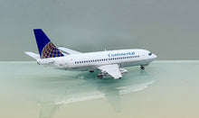 Load image into Gallery viewer, JC Wings 1/200 Continental Airlines Boeing 737-200 Polished N10248
