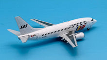 Load image into Gallery viewer, JC Wings 1/200 SAS Scandinavian Airlines Boeing 737-500 old colour SE-DNF XX20498
