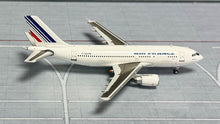 Load image into Gallery viewer, JC Wings 1/400 Air France Airbus A310-300 F-GEMN

