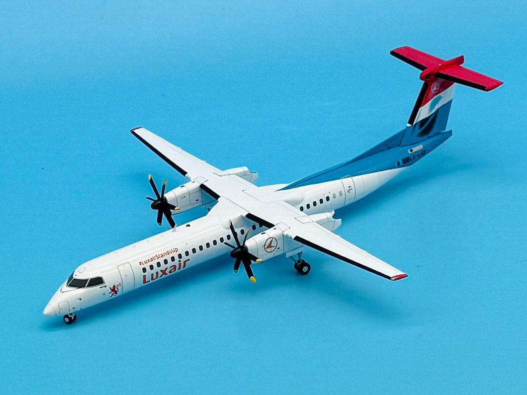 JC Wings 1/200 Luxair Bombardier Dash 8-Q400 Luxair Stands Up LX-LGE